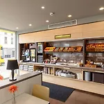 Hotel Dresden-messe 3*