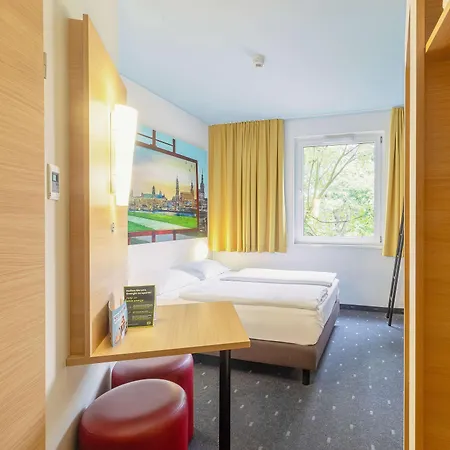 Dresden-messe ホテル 3*